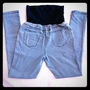 Planet Motherhood Maternity Skinny Jean Large